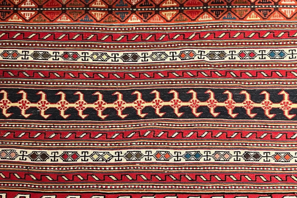 Arabian carpet. Al Wathba Luxury Collection Resort Spa Abu Dhabi
