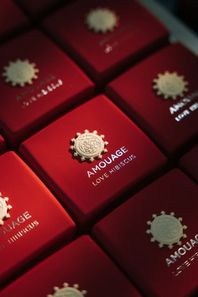 Amouage – Secret Garden. Love Hibiscus