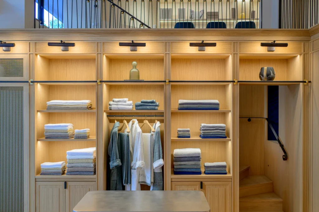 Rivolta Carmignani boutique Milan, Viale Piave 40