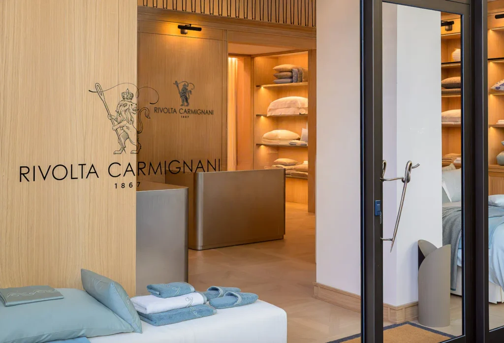 Rivolta Carmignani boutique Milan, Viale Piave 40